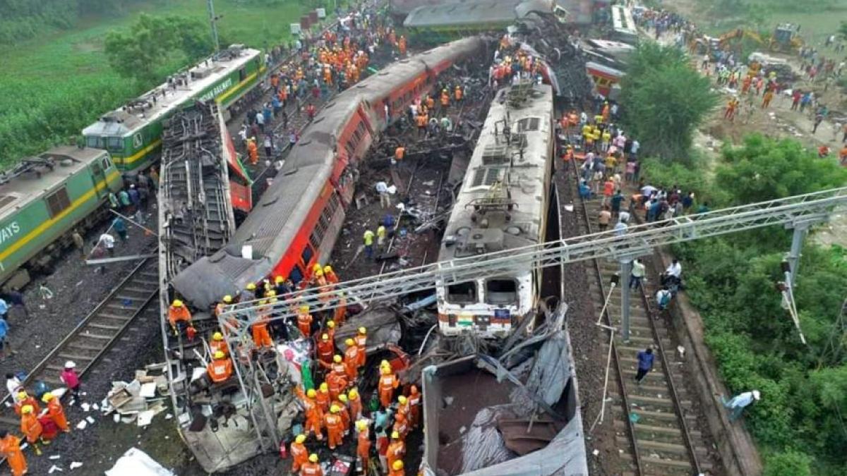 India S Worst Train Accident In 20 Years Privileging Vanity Over Safety Newsclick